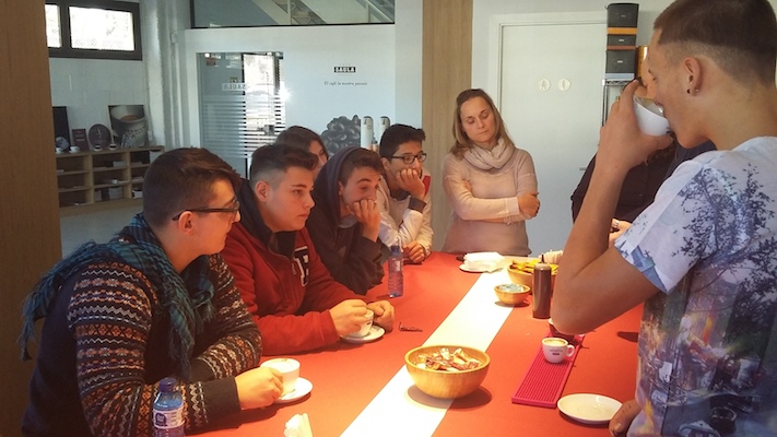 Els alumnes del PFI de restauració visiten Cafè Saula