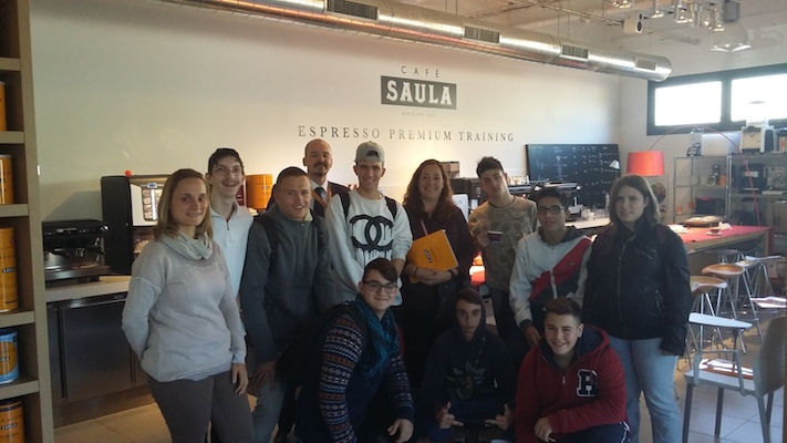 Los alumnos del PFI de restauración visitan Café Saula
