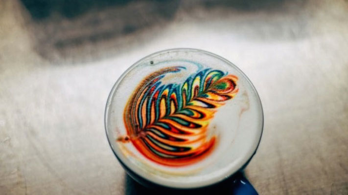 Latte Arte...¡con colores!