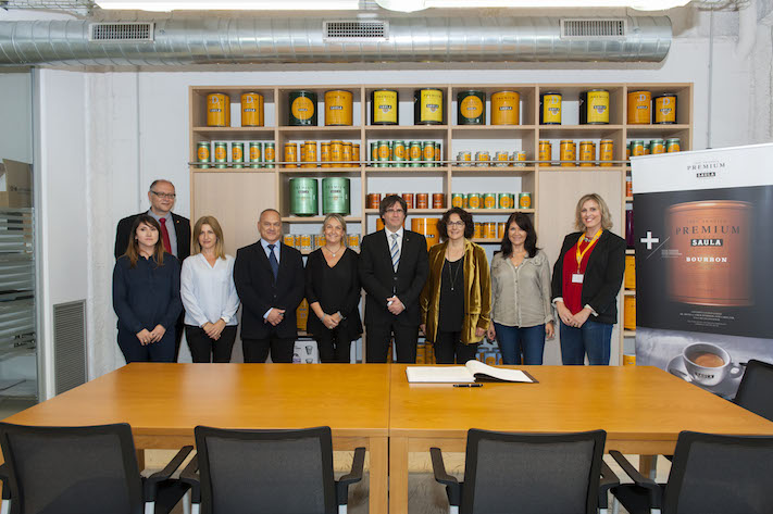 Rebem la visita del president Puigdemont en el 65è aniversari de Café Saula